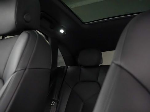 Certified 2026 Porsche Macan AWD/4WD image 32