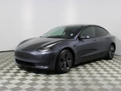 Used 2023 Tesla Model 3 Standard Range image 21