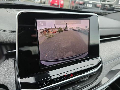 New 2026 Jeep Compass Latitude image 30