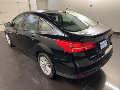Certified 2018 Ford Focus SE w/ Cold Weather Package image 4