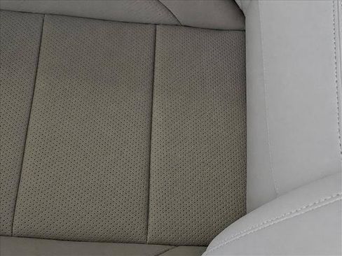 Used 2016 Mercedes-Benz GL 450 4MATIC image 23