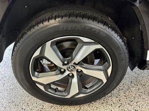 Certified 2023 Toyota RAV4 SE image 18