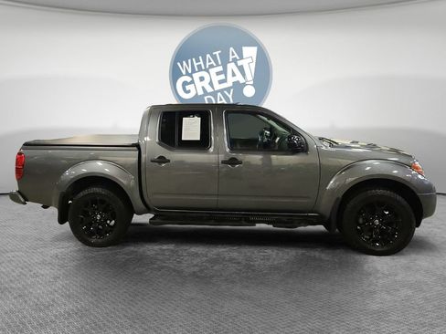 Used 2019 Nissan Frontier SV w/ Value Truck Package AWD/4WD image 2
