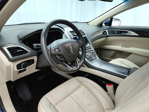 Used 2017 Lincoln MKZ Select w/ Select Plus Package image 9