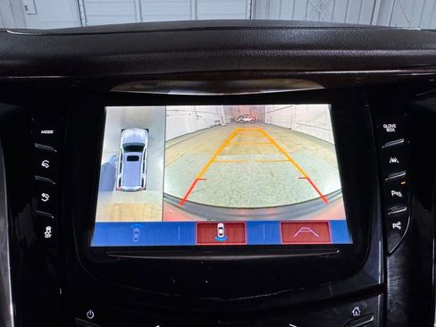 Used 2017 Cadillac Escalade Luxury image 41