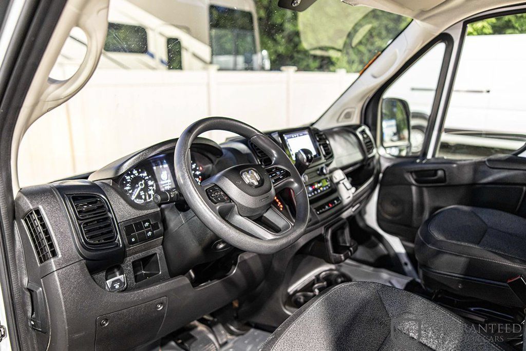 Used 2025 RAM ProMaster 2500 w/ Convenience Group FWD image 14