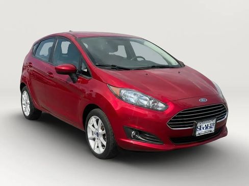 Used 2017 Ford Fiesta SE w/ Equipment Group 201A FWD image 1