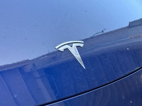 Used 2022 Tesla Model Y Long Range AWD/4WD image 13