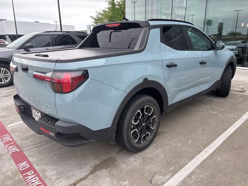 Used 2024 Hyundai Santa Cruz SEL w/ Activity Package image 11