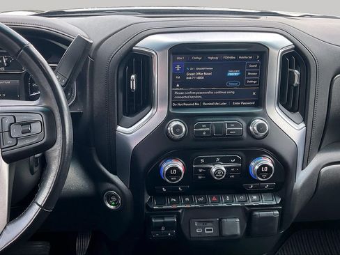 Used 2021 GMC Sierra 1500 SLE w/ Preferred Package RWD image 7