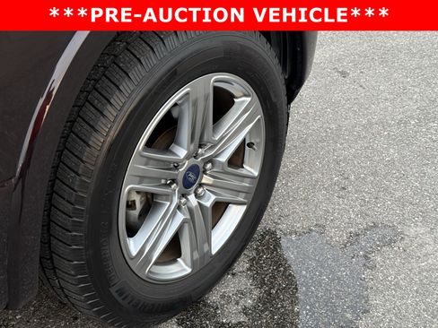 Used 2018 Ford F150 XLT w/ Equipment Group 302A Luxury image 12