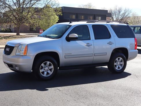 Used 2014 GMC Yukon SLT image 10