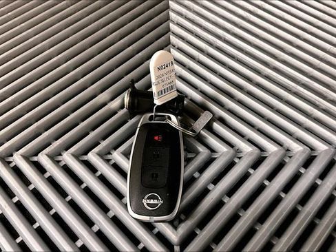 New 2026 Nissan Rogue S image 13