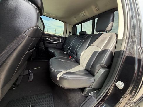 Used 2018 RAM 1500 Laramie w/ Convenience Group AWD/4WD image 9