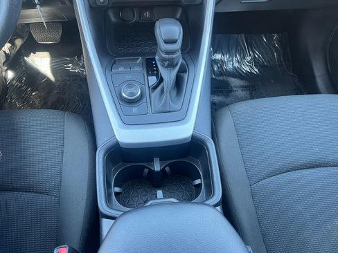 Used 2025 Toyota RAV4 LE AWD/4WD image 23