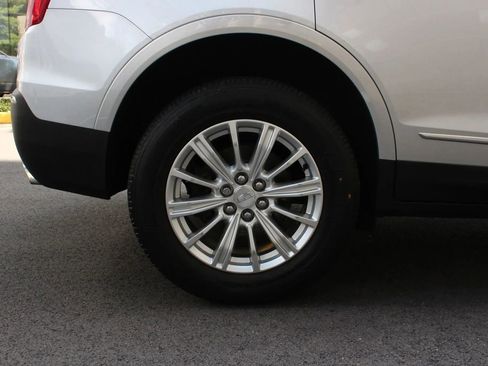 Used 2018 Cadillac XT5 AWD image 5