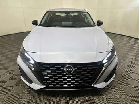 Certified 2025 Nissan Altima 2.5 SR w/ SR Premium Package image 8