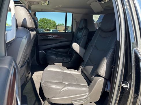Used 2016 Cadillac Escalade ESV Premium AWD/4WD image 51