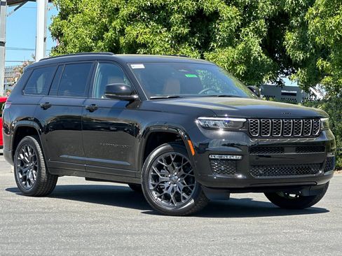 Used 2025 Jeep Grand Cherokee L Summit image 2