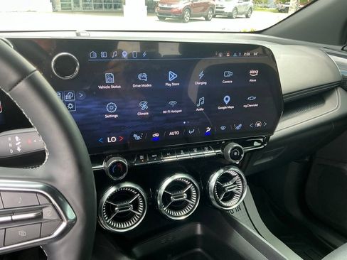 Used 2024 Chevrolet Blazer EV LT AWD/4WD image 41