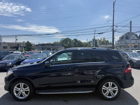 Used 2014 Mercedes-Benz ML 350 BlueTEC 4MATIC image 5
