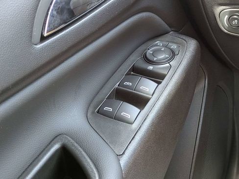 Used 2024 Chevrolet Equinox LT FWD image 24