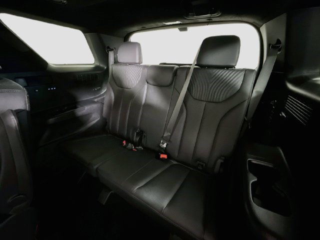 Used 2024 Hyundai Palisade Calligraphy FWD image 40