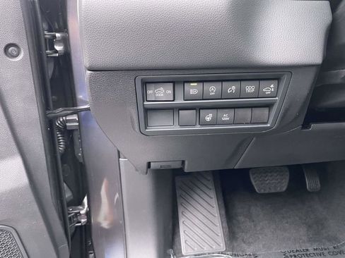 New 2026 Toyota Tundra Limited AWD/4WD image 32