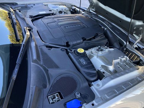 Used 2011 Jaguar XK Convertible image 32