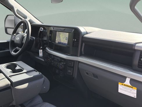 New 2026 Ford F250 XL AWD/4WD image 11