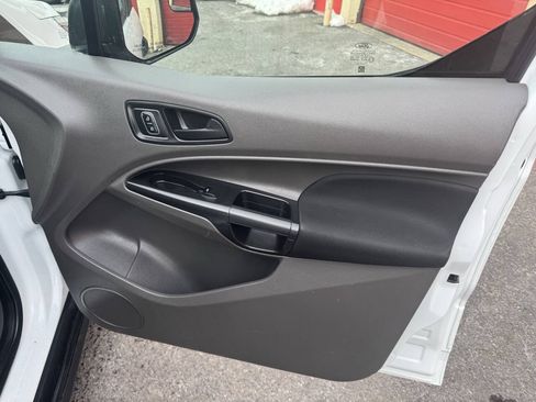 Used 2019 Ford Transit Connect XL FWD image 19