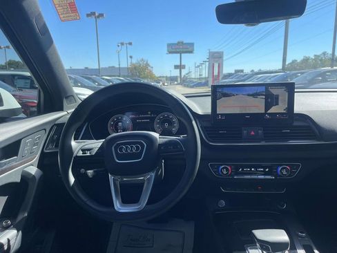 Used 2023 Audi Q5 2.0T Prestige w/ Prestige Package image 15