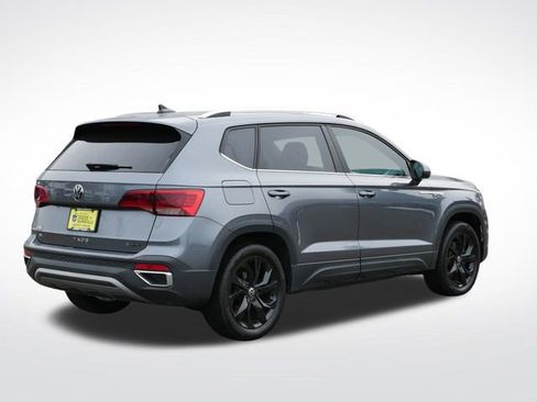 Used 2022 Volkswagen Taos SE image 7