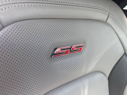 Used 2017 Chevrolet Camaro SS RWD image 30