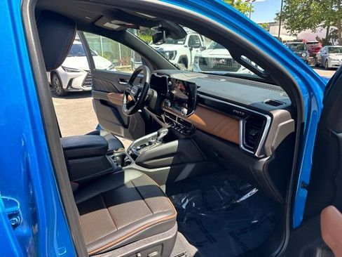 Used 2023 GMC Canyon AT4 w/ AT4 Premium Package AWD/4WD image 36