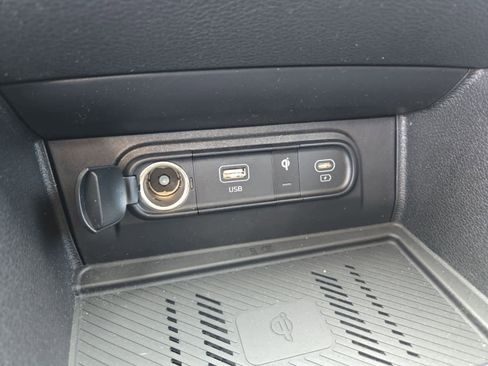 Used 2024 Kia Sportage EX image 29