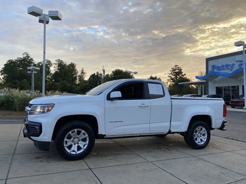 Used 2022 Chevrolet Colorado LT w/ Fleet Safety Package RWD image 6