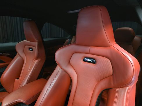 Used 2019 BMW M4 Coupe w/ Competition Package RWD image 22