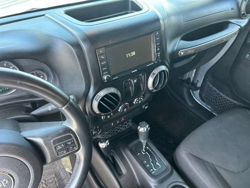Used 2014 Jeep Wrangler Sport AWD/4WD image 27