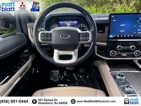 Used 2024 Ford Expedition Limited image 6