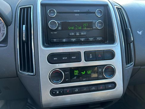 Used 2009 Ford Edge Limited image 12