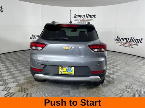 Used 2025 Chevrolet TrailBlazer LT AWD/4WD image 7