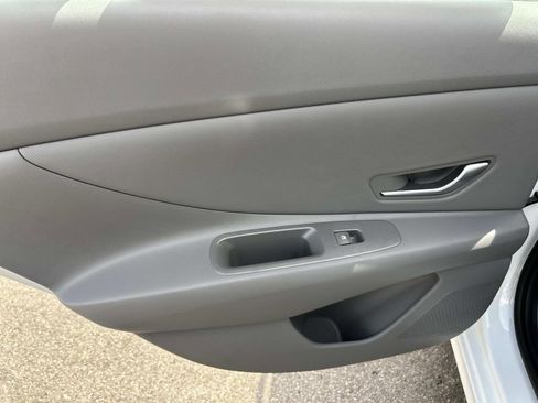 New 2026 Hyundai Elantra Sport FWD image 19