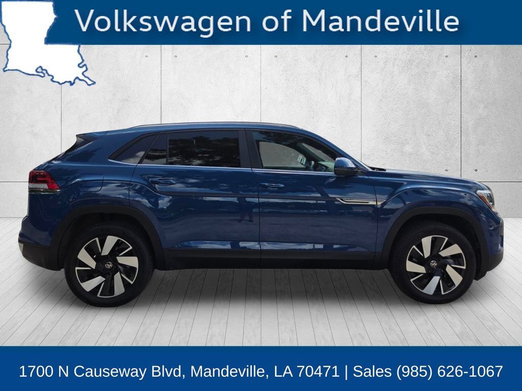 Certified 2026 Volkswagen Atlas Cross Sport SE FWD image 6