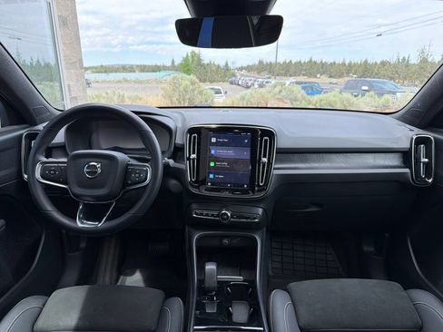 Used 2023 Volvo C40 P8 Recharge Plus AWD/4WD image 10
