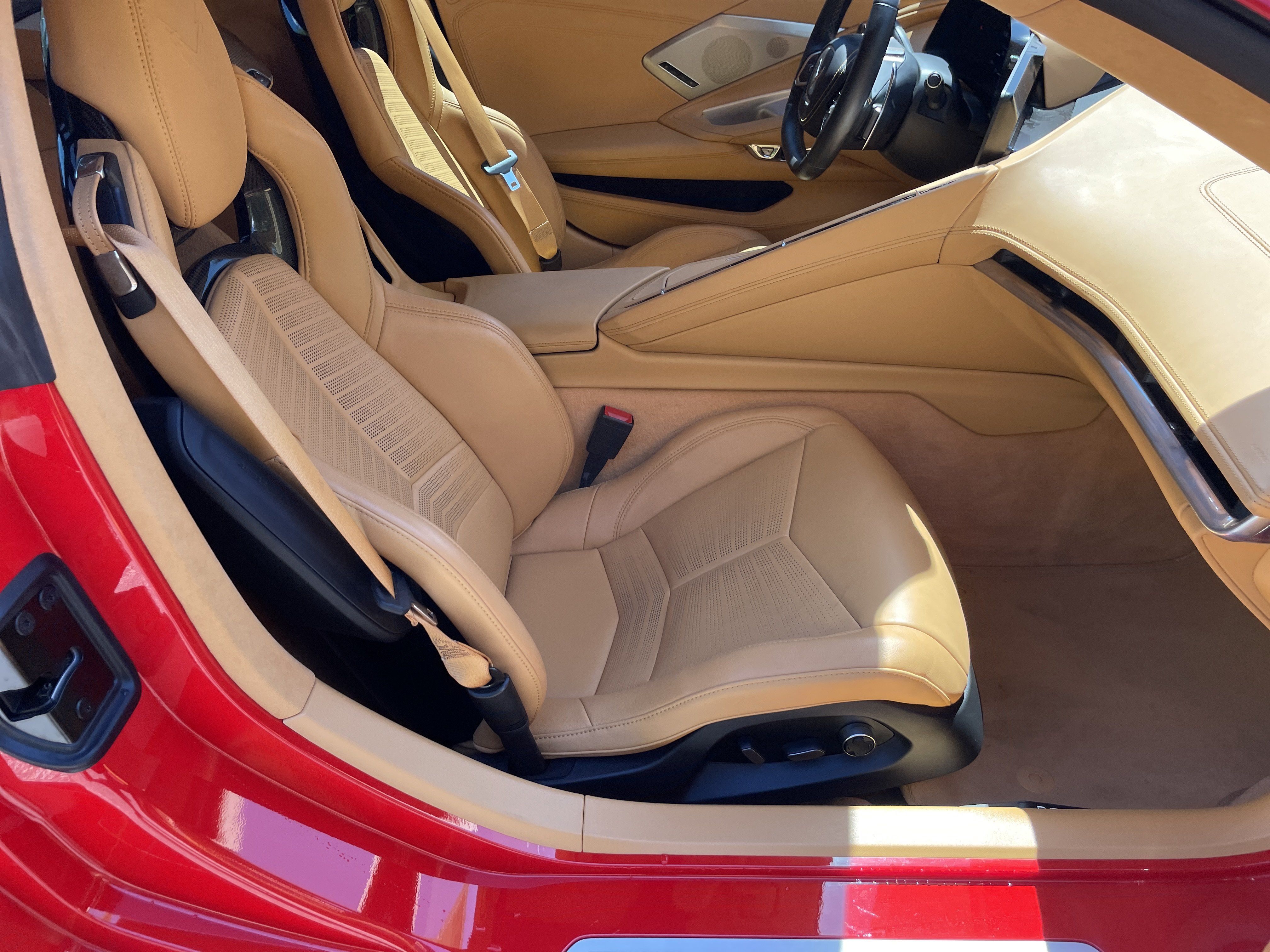 Used 2022 Chevrolet Corvette Stingray Premium Cpe w/ Z51 Performance Package RWD image 31