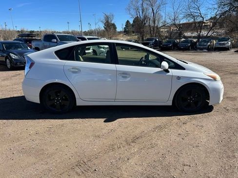 Used 2012 Toyota Prius Five w/ Advanced Technology Pkg image 6