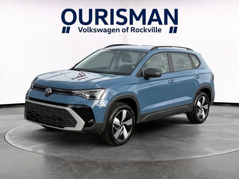 Used 2025 Volkswagen Taos S AWD/4WD image 2