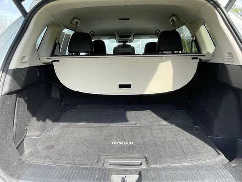 Used 2024 Nissan Rogue SL image 17