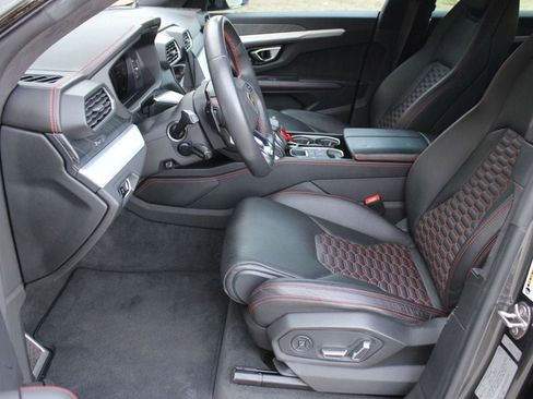 Used 2019 Lamborghini Urus AWD image 25